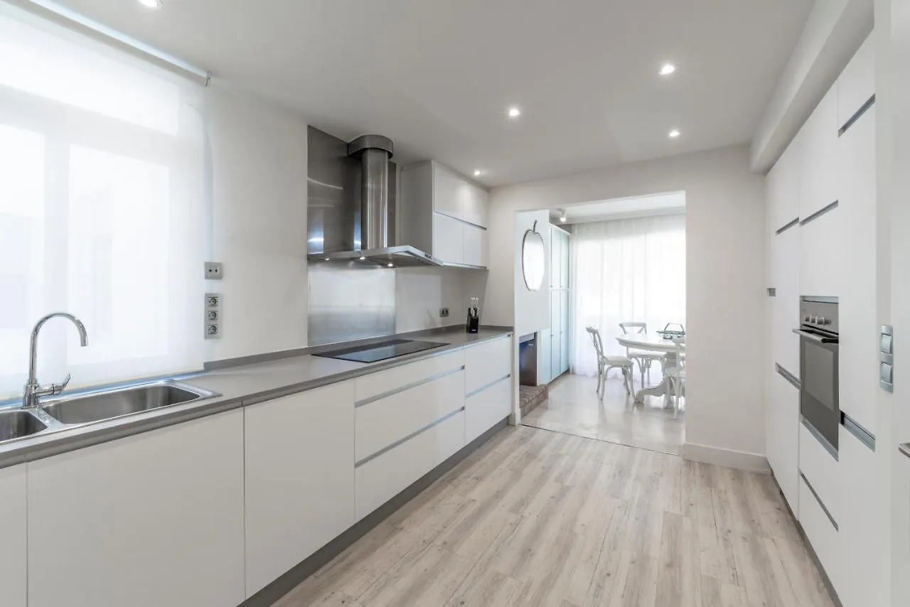 Houmi Sotogrande Apartment