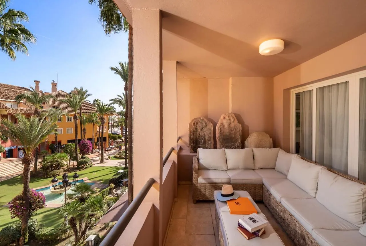 Houmi Sotogrande Apartment