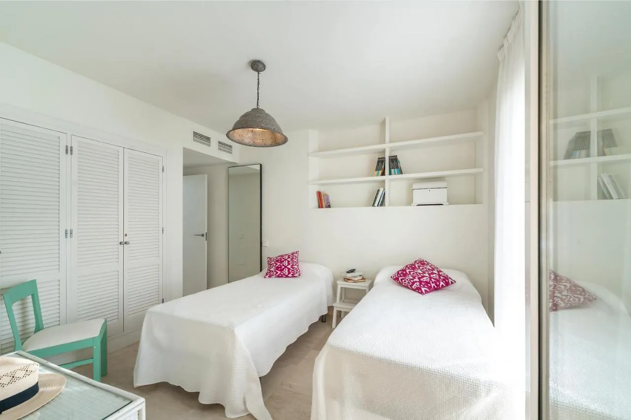Houmi Sotogrande Apartment