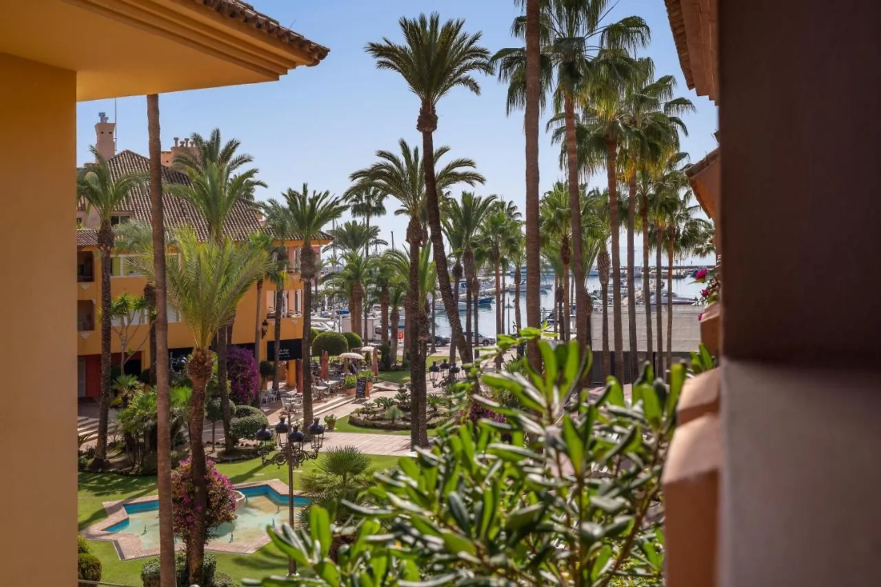 Houmi Sotogrande Apartment